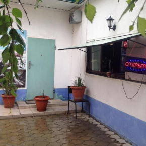 Hostel on Dorozhniy 1/1
